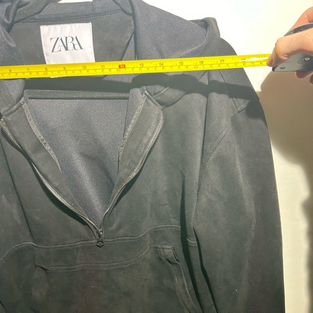 Large Black Zara Hoodie - Picture 3 of 6
